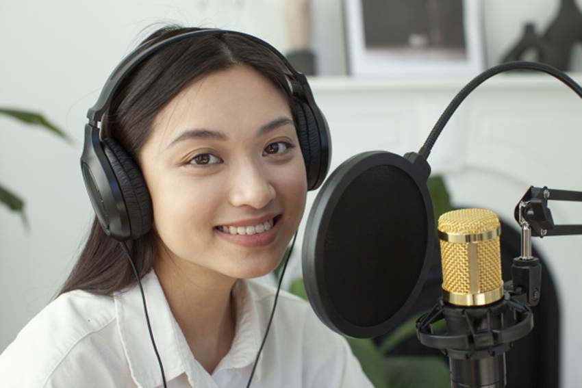 ラジオのパーソナリティ