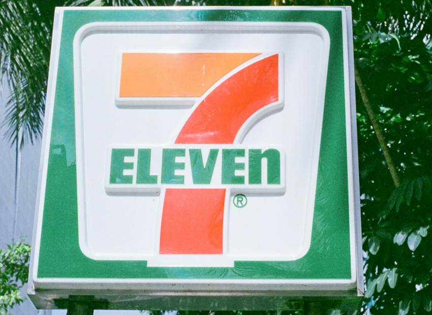 セブン-イレブンの看板