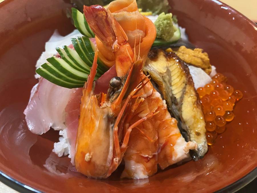 「味処 井元(いのもと)」の海鮮丼