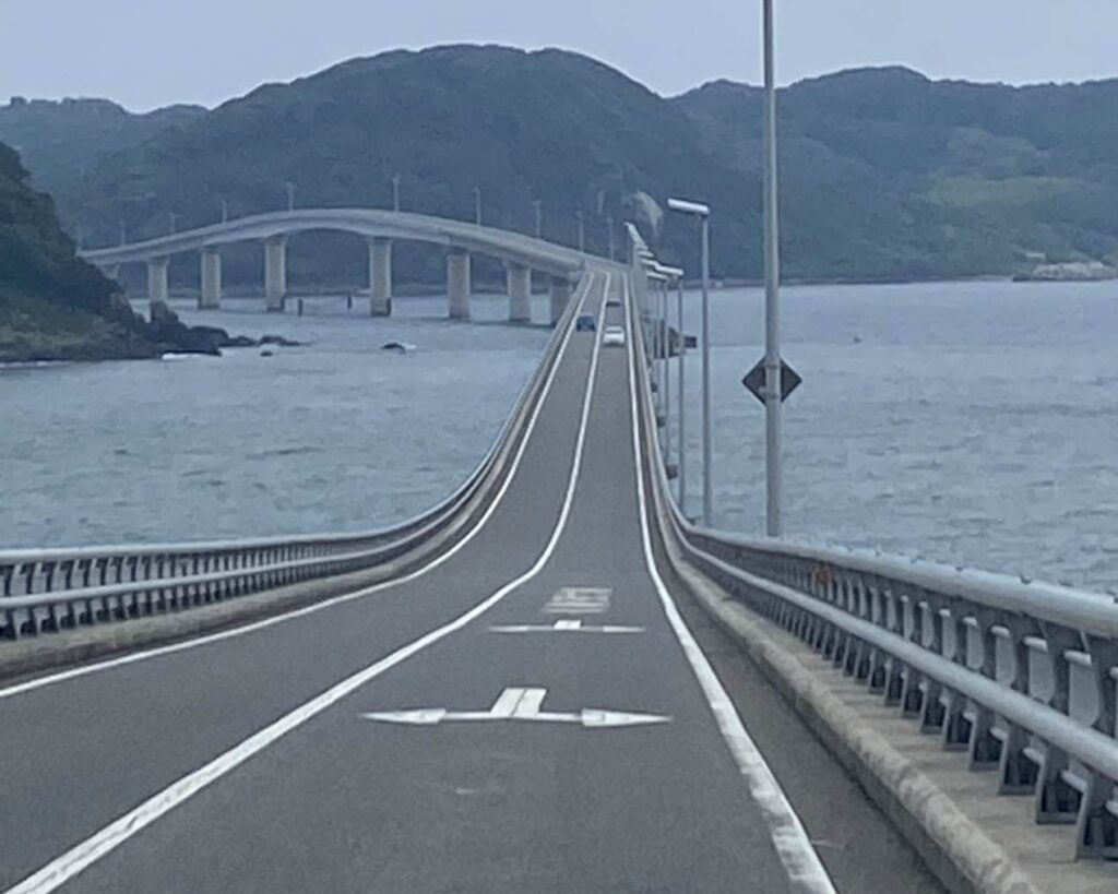 山口県にある角島大橋